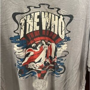 The WHO t -shirt size XXL in used condition
